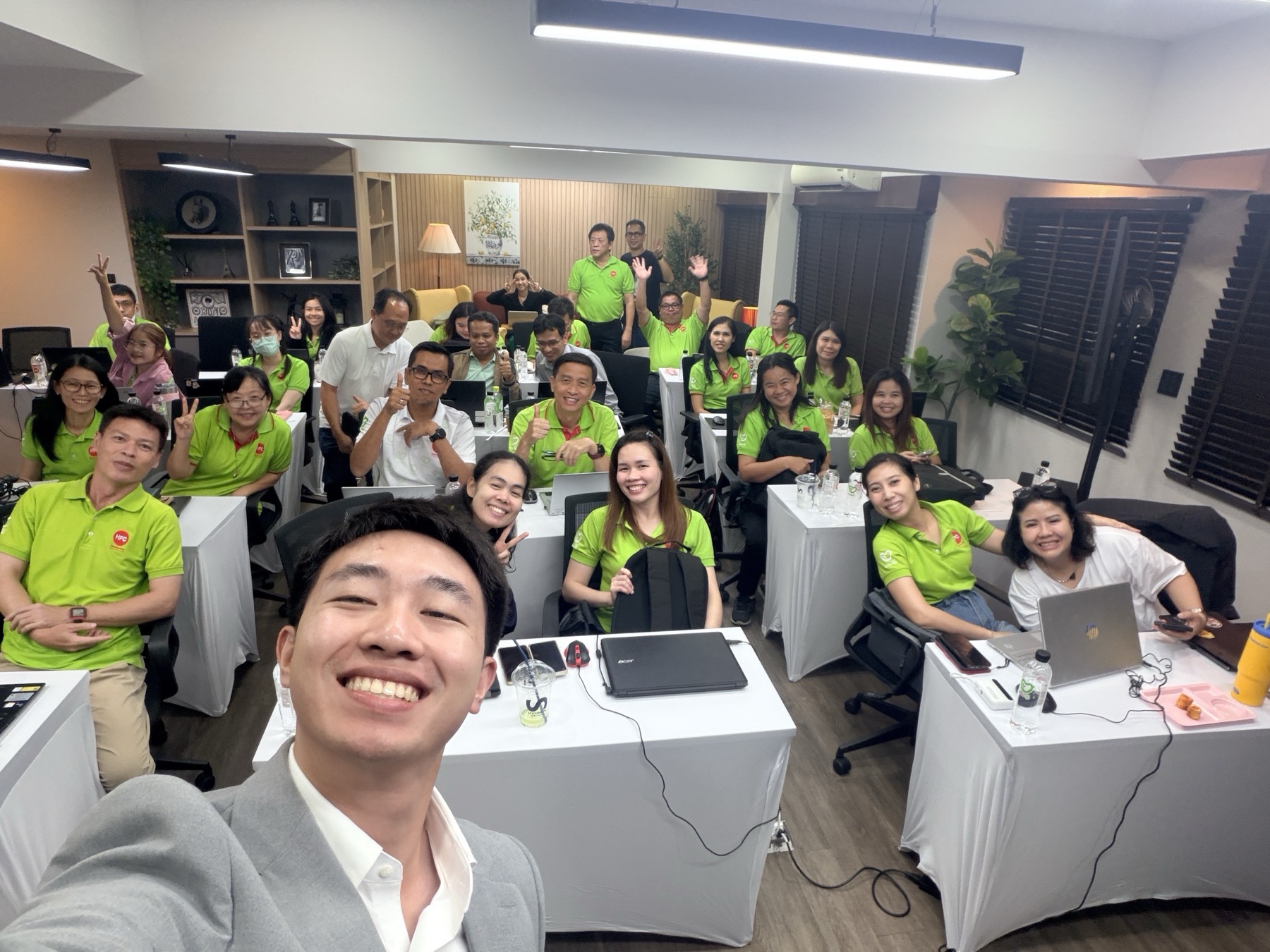 ทีม HFC HealthFoods เข้าร่วม In-house Sales Training กับปัน ณัฐพัชร์
